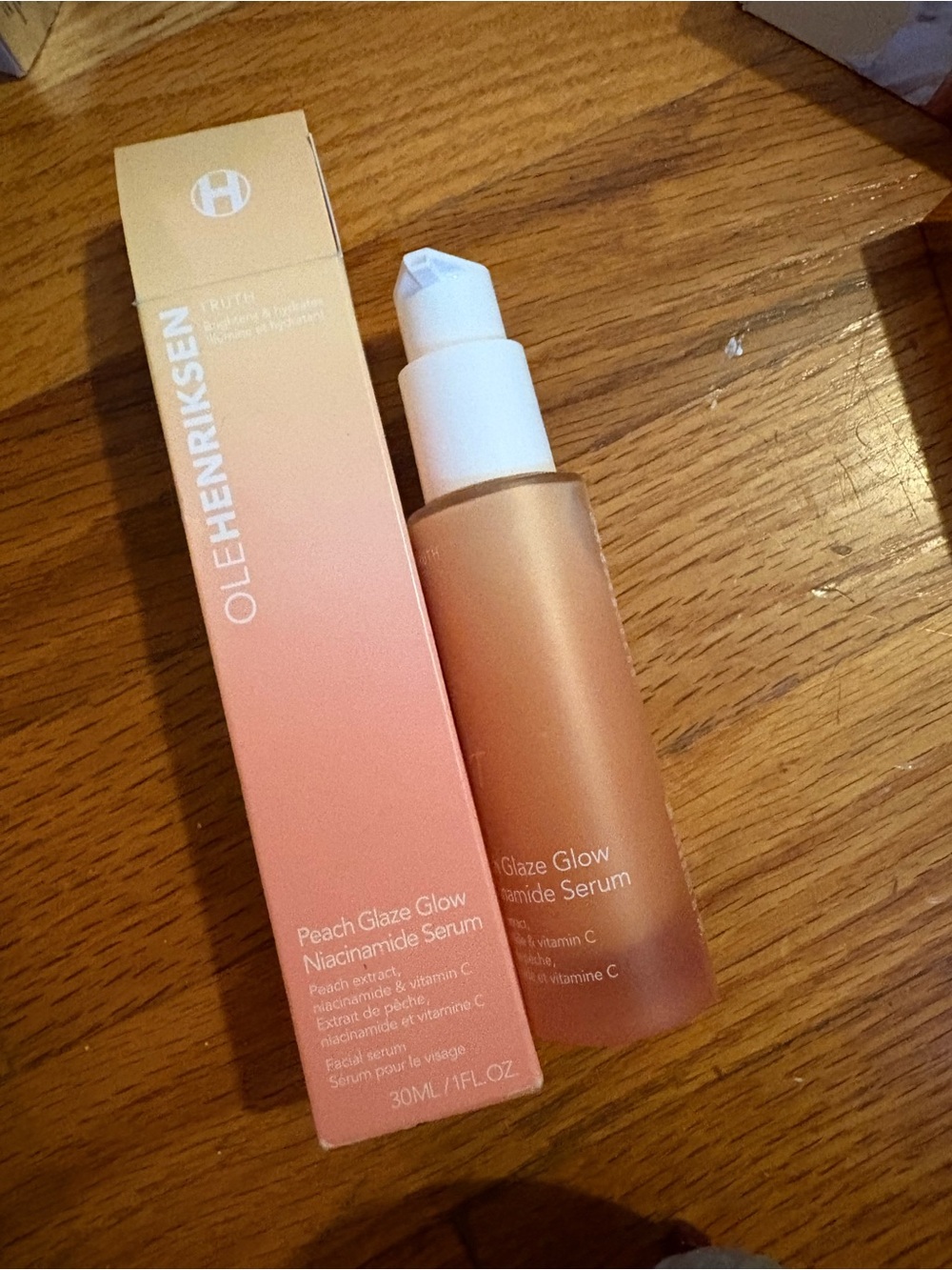 Ole Henriksen Peach-Toned Glow Niacinamide Serum - Peach/Coral